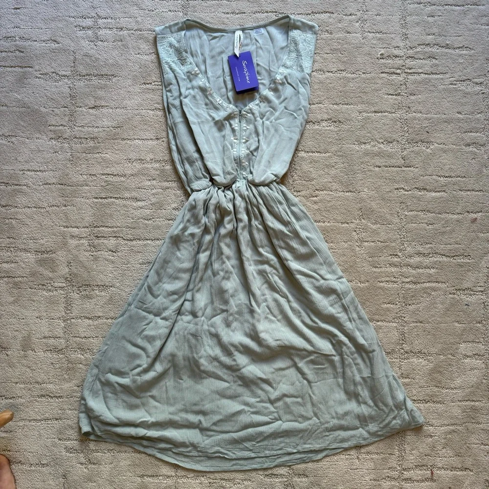 Seraphine Light Green Maternity Dress - Picture 6 of 14